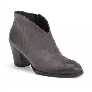 Paul Green Delgado ankle boot truffle leather EUC